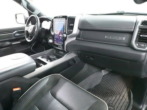 Used 2023 RAM 1500 Laramie AWD/4WD image 34