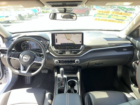 Used 2023 Nissan Altima 2.5 SR w/ SR Premium Package FWD image 20