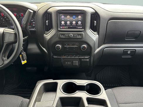 Used 2021 Chevrolet Silverado 1500 Custom AWD/4WD image 27