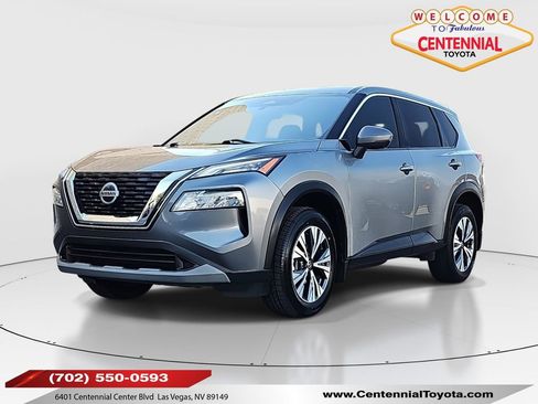 Used 2021 Nissan Rogue SV image 1