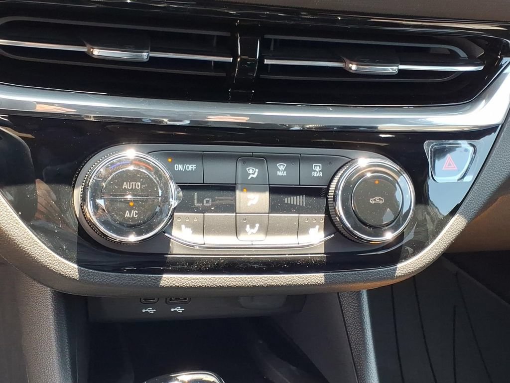 New 2026 Buick Envista Sport Touring w/ Convenience I Package FWD image 17