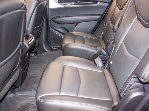 Used 2020 Cadillac XT6 Premium Luxury image 19