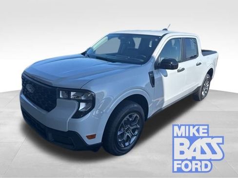 New 2025 Ford Maverick XLT w/ XLT Luxury Package AWD/4WD image 1