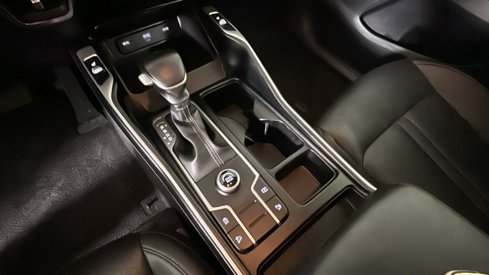 Used 2022 Kia Sorento S FWD image 26