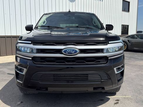 Used 2022 Ford Expedition Max XLT AWD/4WD image 5