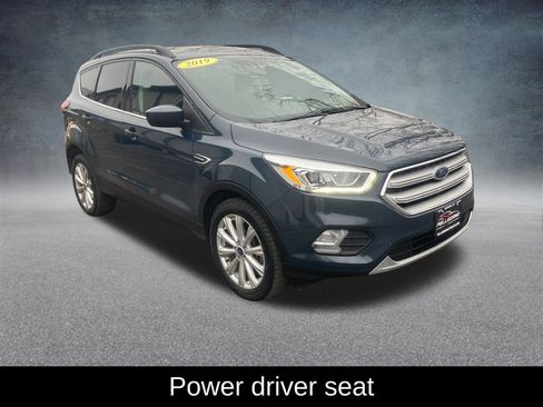 Used 2019 Ford Escape SEL image 9