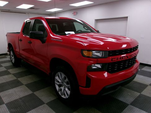 Used 2019 Chevrolet Silverado 1500 Custom w/ Trailering Package AWD/4WD image 14