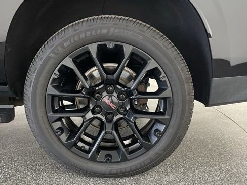 Used 2022 GMC Yukon XL Denali image 51