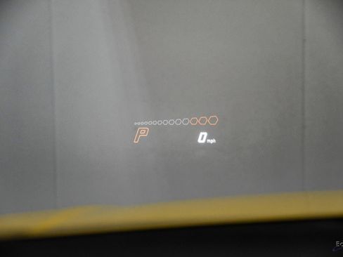 Used 2021 Lamborghini Urus image 87