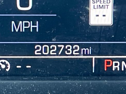 Used 2017 Chevrolet Tahoe LT AWD/4WD image 6