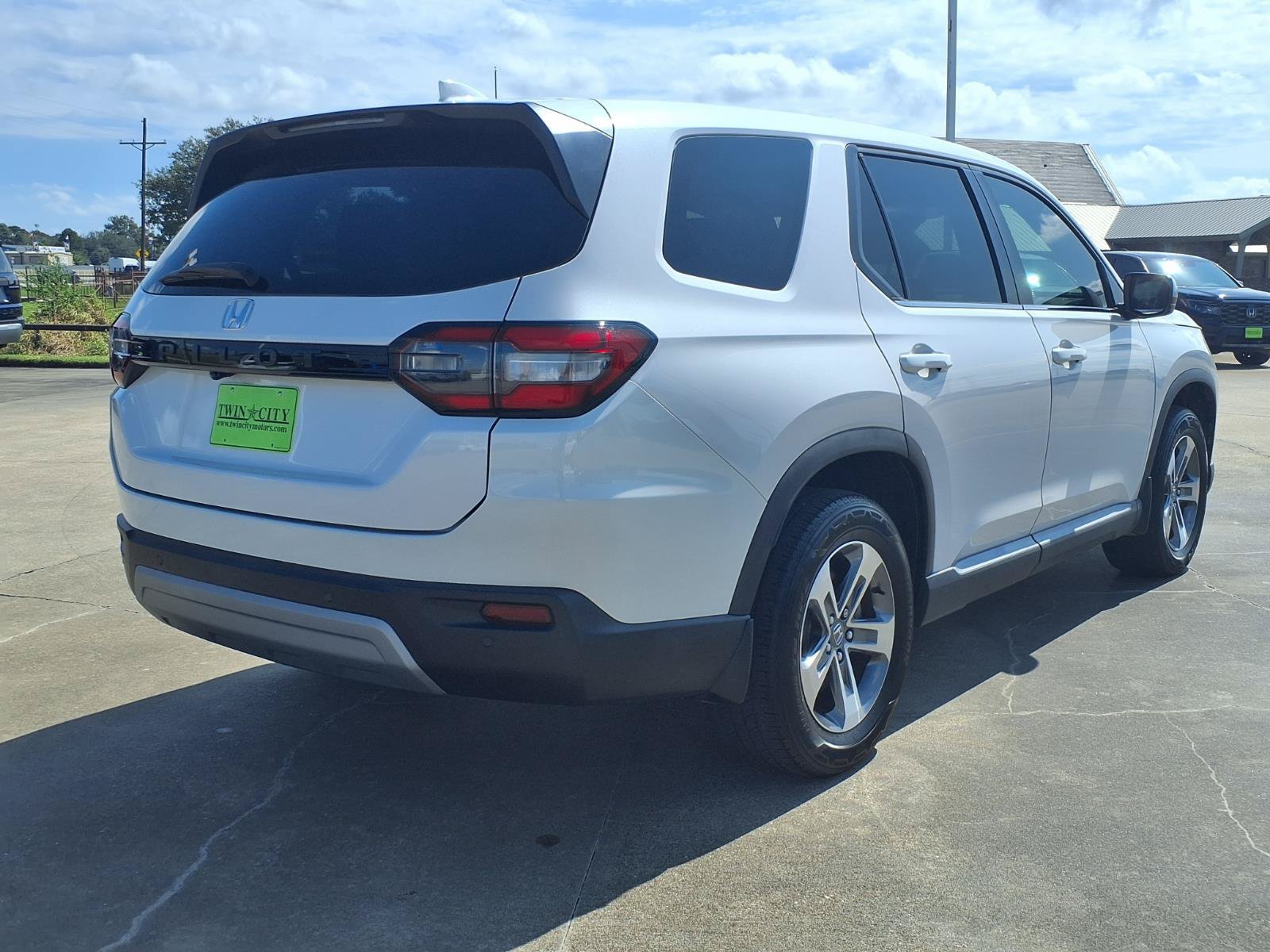 Certified 2024 Honda Pilot EX-L image 4
