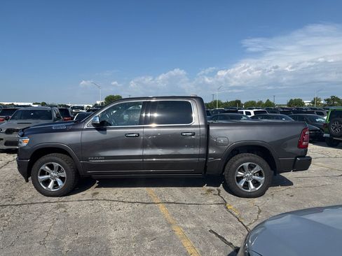 Used 2022 RAM 1500 Limited w/ Body Color Bumper Group AWD/4WD image 9