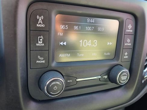 Used 2018 Jeep Compass Sport image 23