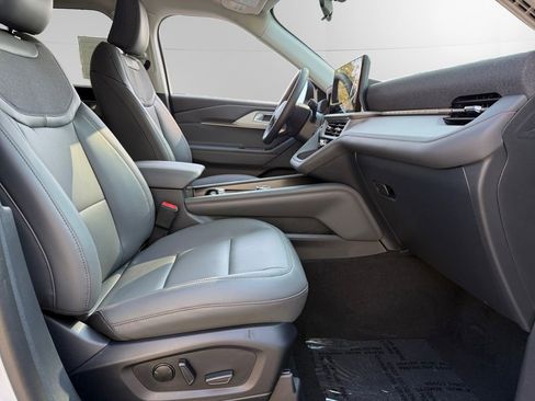 New 2026 Ford Explorer Active w/ Active Comfort Package image 15