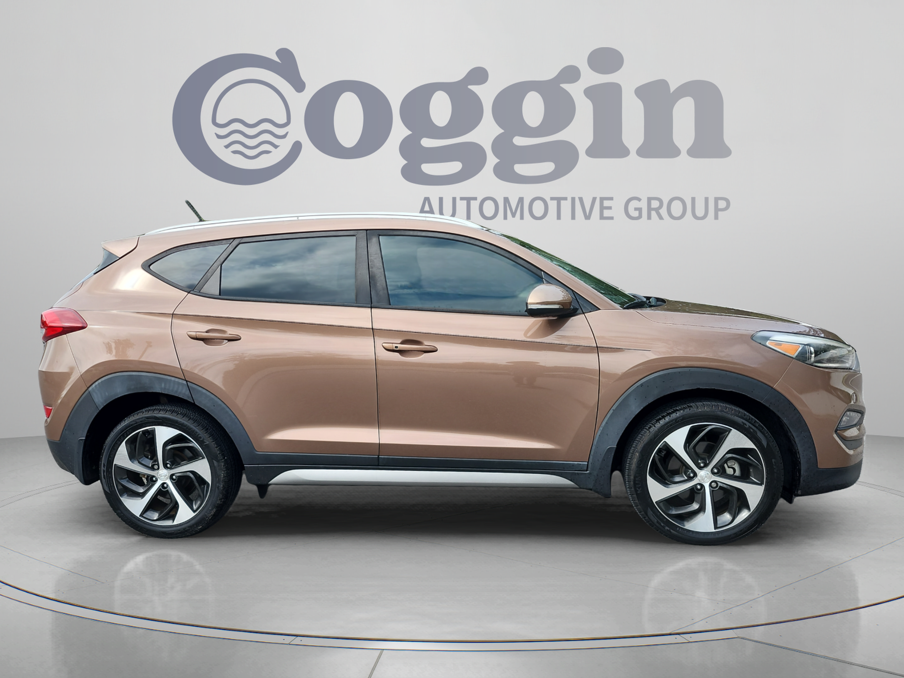 Used 2017 Hyundai Tucson Sport w/ Cargo Package FWD image 6