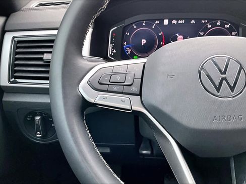 Used 2023 Volkswagen Atlas Cross Sport SEL image 24