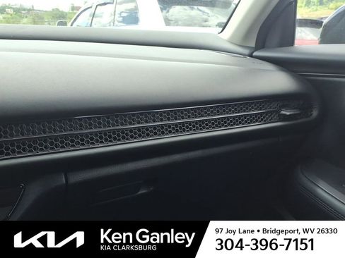 Used 2023 Honda HR-V LX image 20