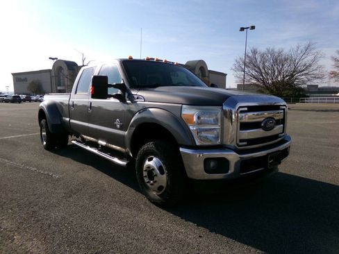 Used 2014 Ford F350 Lariat w/ Lariat Ultimate Package image 4
