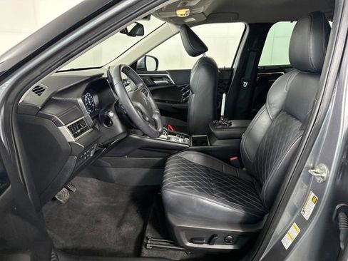 Used 2023 Mitsubishi Outlander SEL image 11