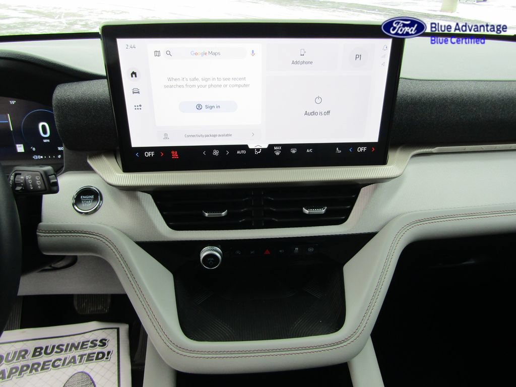 Used 2025 Ford Explorer Active AWD/4WD image 17
