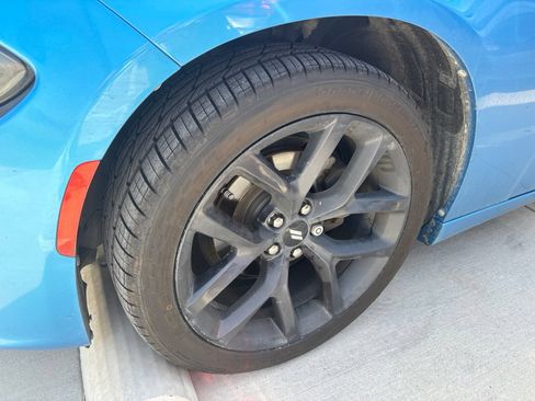 Used 2019 Dodge Charger SXT w/ Blacktop Package RWD image 6