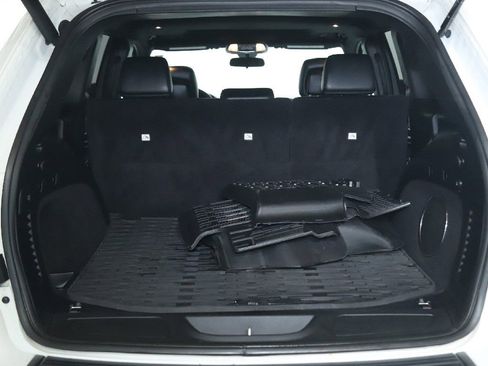 Used 2021 Jeep Grand Cherokee Laredo X AWD/4WD image 30