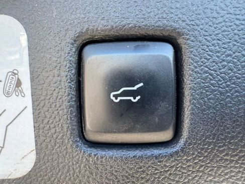 Used 2020 Ford Escape SEL FWD image 12