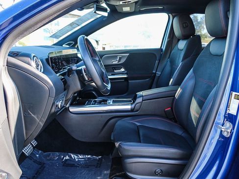 Certified 2025 Mercedes-Benz GLA 250 4MATIC image 18