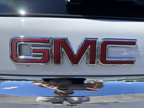 Certified 2020 GMC Terrain SLT w/ Preferred Package AWD/4WD image 30