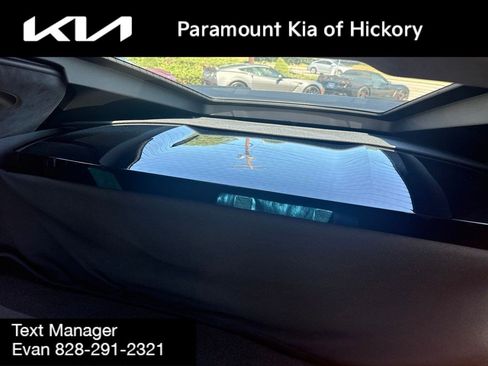 Used 2015 Chevrolet Corvette Z06 w/ 3LZ Preferred Equipment Group RWD image 11