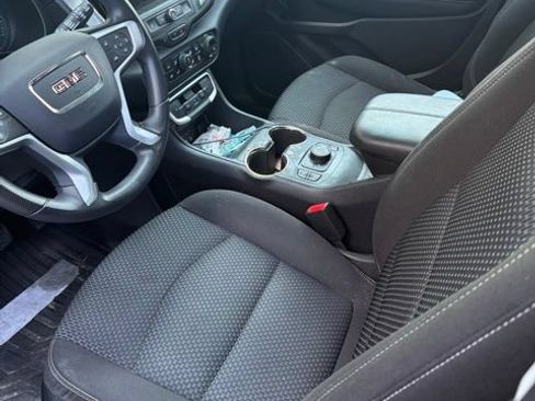 Used 2024 GMC Terrain SLE w/ Driver Convenience Package AWD/4WD image 5