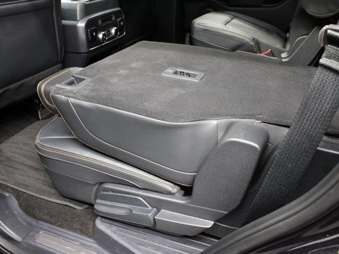 Used 2022 Ford Expedition Platinum image 68