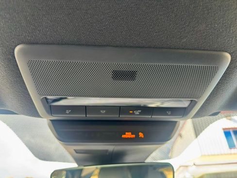 Used 2023 MAZDA MAZDA3 s image 24