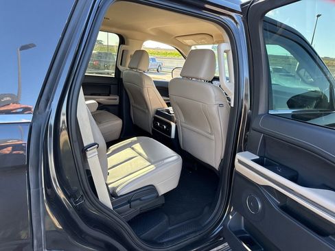 Used 2023 Ford Expedition XLT image 13