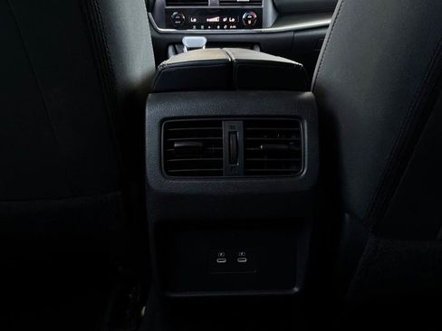 Used 2025 Nissan Rogue SV FWD image 13