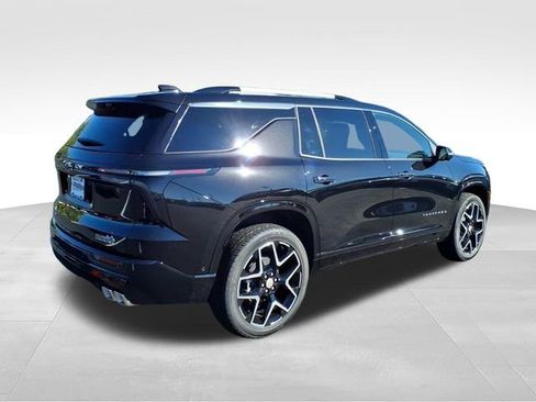 New 2026 Chevrolet Traverse High Country w/ LPO, Floor Liner Package AWD/4WD image 3