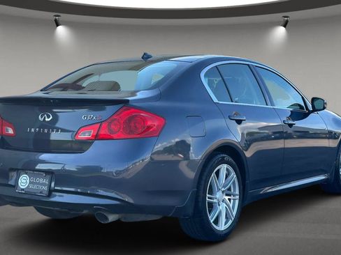Used 2011 INFINITI G37 x Sedan w/ Premium Pkg AWD/4WD image 6