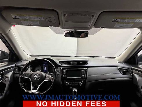 Used 2018 Nissan Rogue SV AWD/4WD image 11