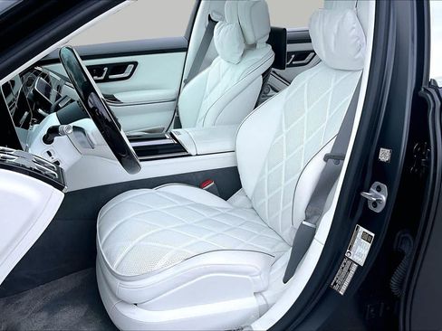 Used 2024 Mercedes-Benz Maybach S 680 4MATIC image 7