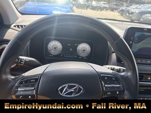 Used 2023 Hyundai Kona Limited AWD/4WD image 29