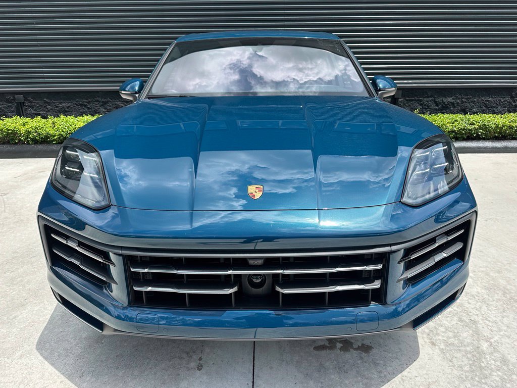 Certified 2026 Porsche Cayenne S AWD/4WD image 8