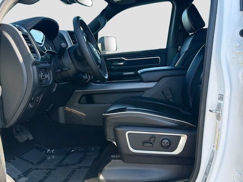 Used 2025 RAM 1500 Laramie AWD/4WD image 21