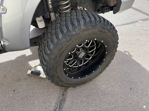 Used 2022 Ford F250 Lariat w/ Black Appearance Package image 12