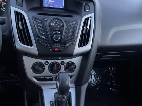Used 2014 Ford Focus SE image 12