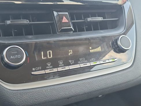 Used 2023 Toyota Corolla LE FWD image 20