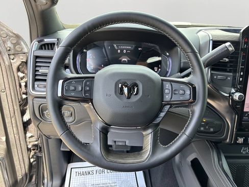 Used 2025 RAM 2500 Limited AWD/4WD image 19