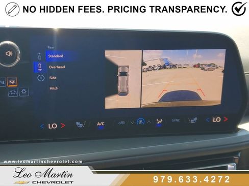Used 2026 Chevrolet Traverse LT w/ Driver Confidence Package FWD image 25