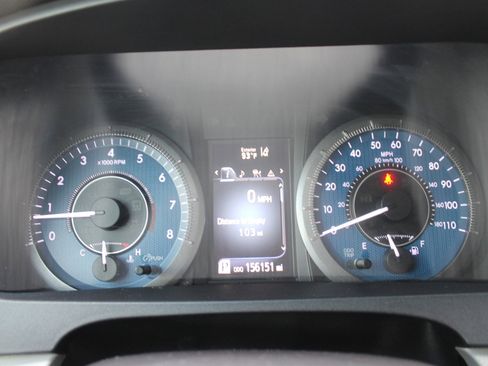 Used 2018 Toyota Sienna LE image 9