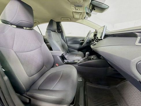 Used 2021 Toyota Corolla LE FWD image 32