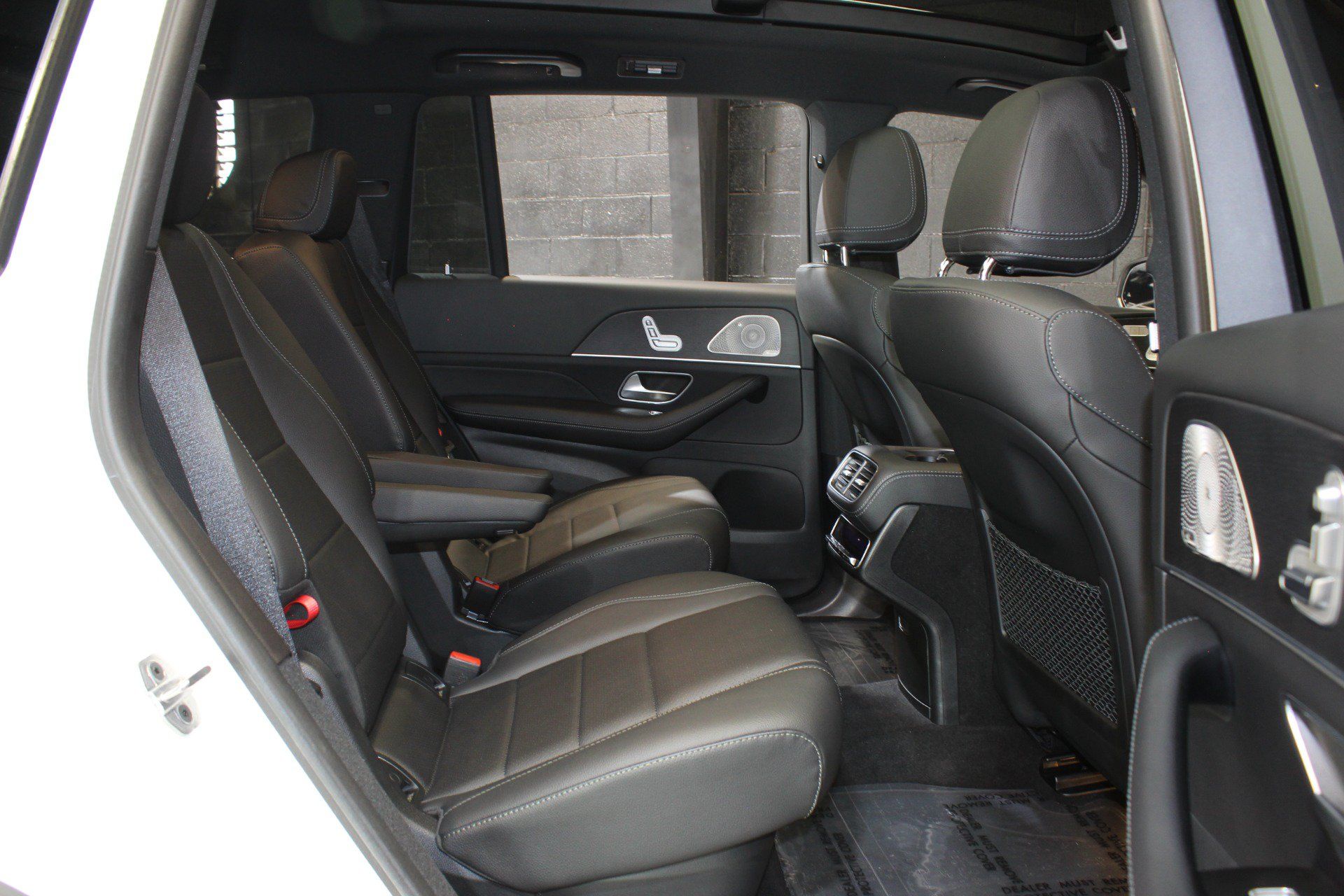 Used 2023 Mercedes-Benz GLS 450 4MATIC image 48